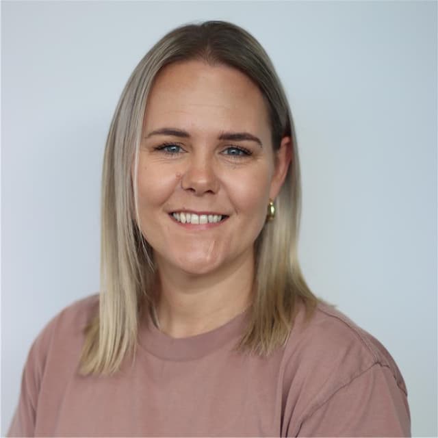 Sarah Clow (Delooze)