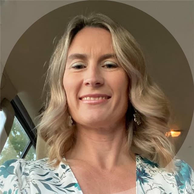 Vanessa Logan (Smith)